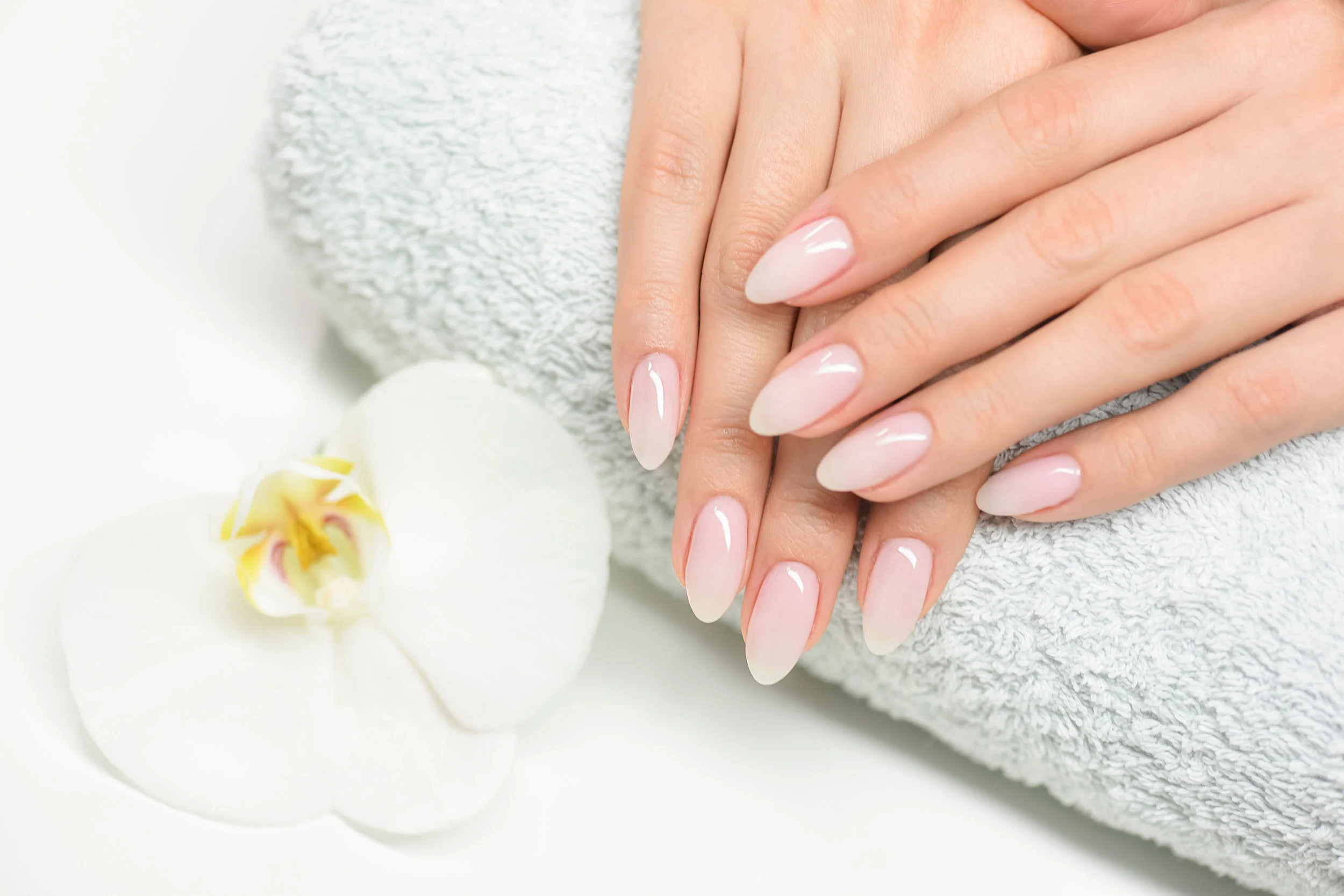 Gel Manicure Deluxe